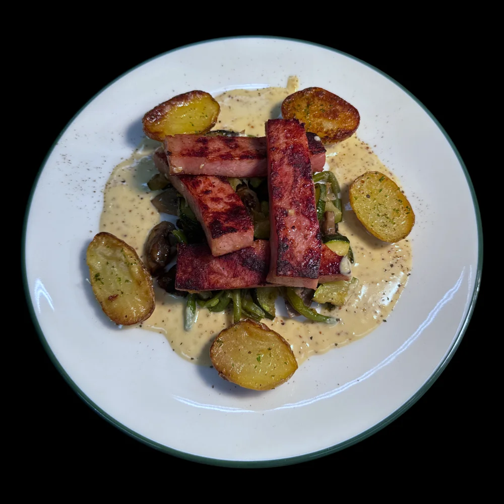 Jambon à l'os braisé sauce moutarde à l'ancienne